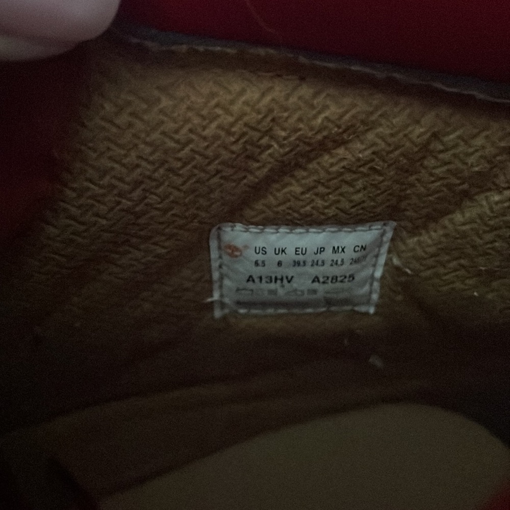 Red timberlands worn only 2 times. - Picture 4 of 4
